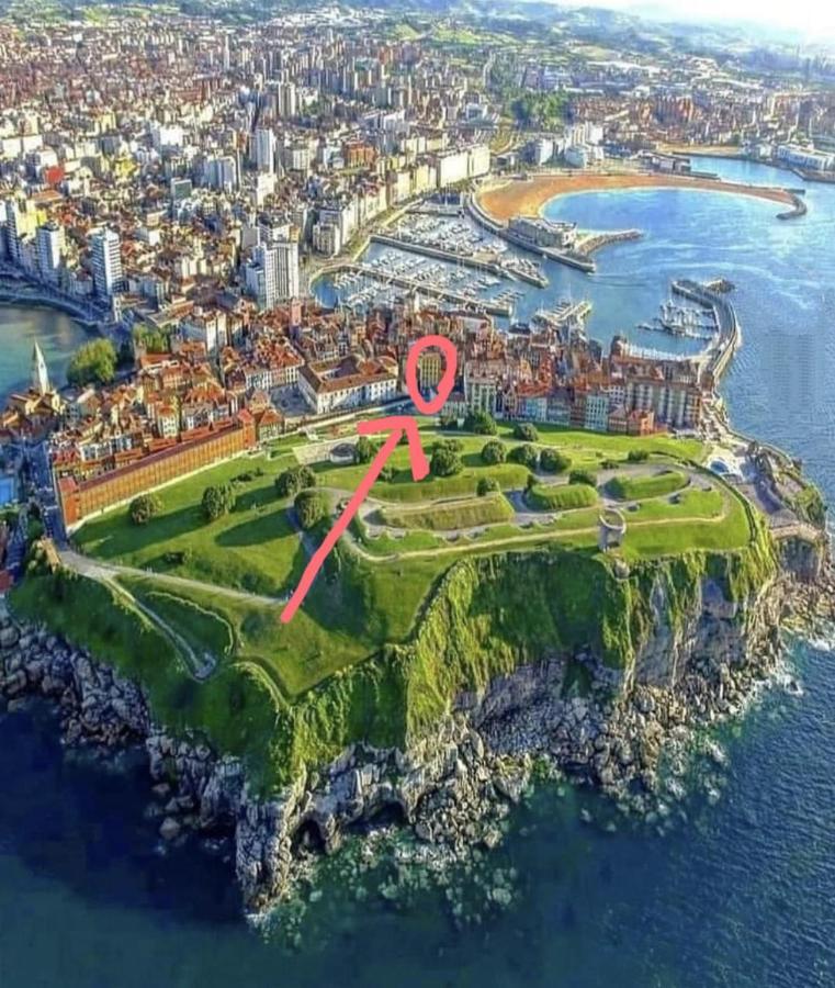 Loft En Gijon - Cimavilla Con Vistas Al Cerro Eksteriør bilde